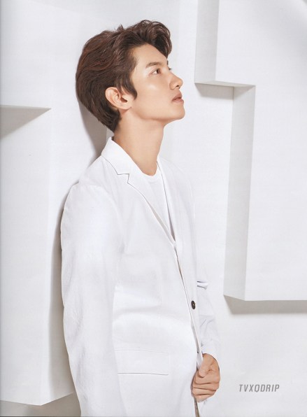 15 JP Mag 'FRaU' 010